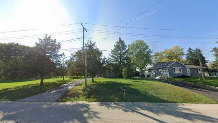 2305 n long ln, mchenry, il 60051