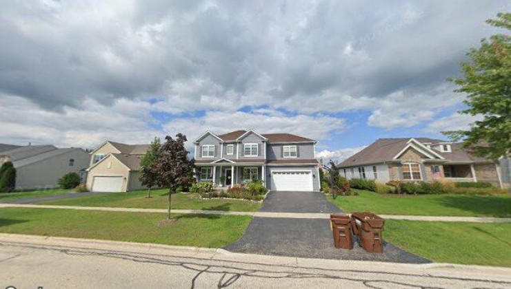 2871 haydn st, woodstock, il 60098