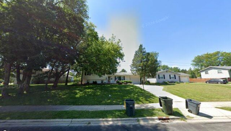 444 aztec dr, carol stream, il 60188