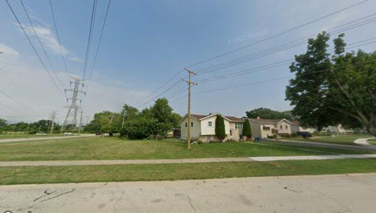 409 s cherry hill ct, addison, il 60101