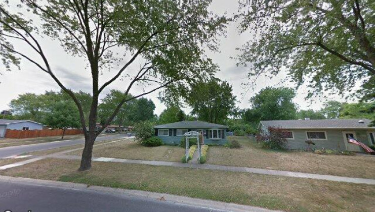 601 ridgewood dr, streamwood, il 60107