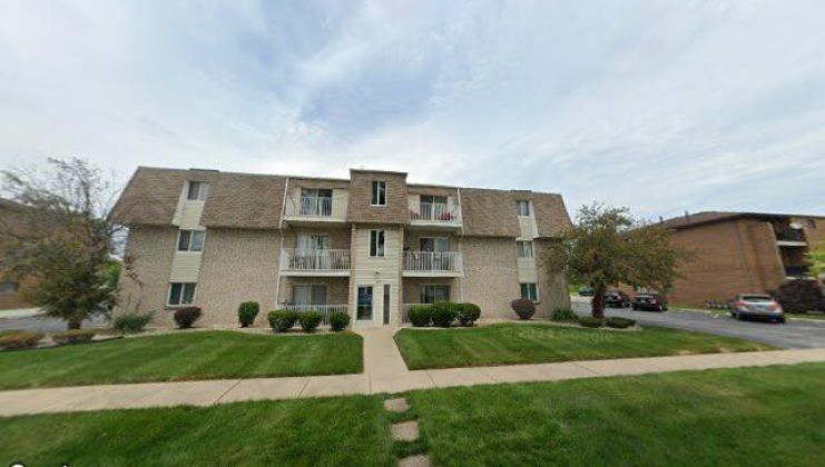 2614 e goodrich ave 1b, burnham, il 60633
