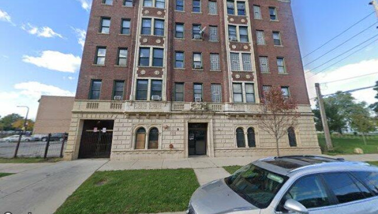 2860 e 76th st apt 2d, chicago, il 60649
