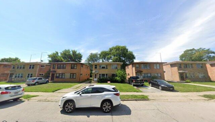 1913 w 171st st, east hazel crest, il 60429