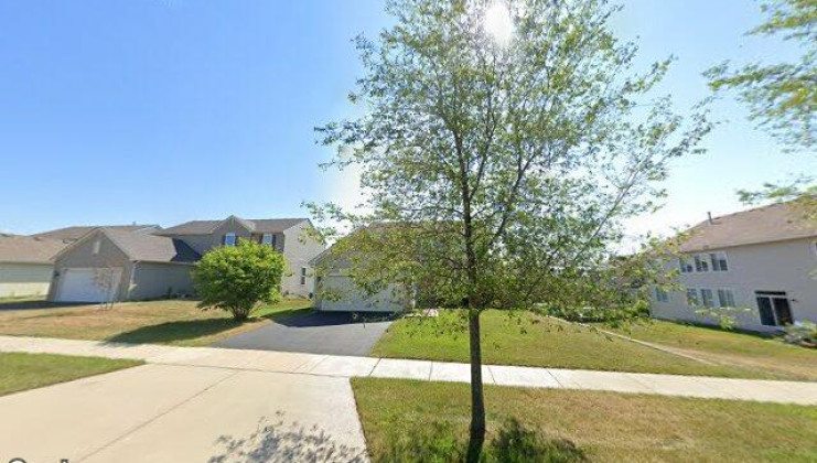 1651 ridgecrest dr, hampshire, il 60140