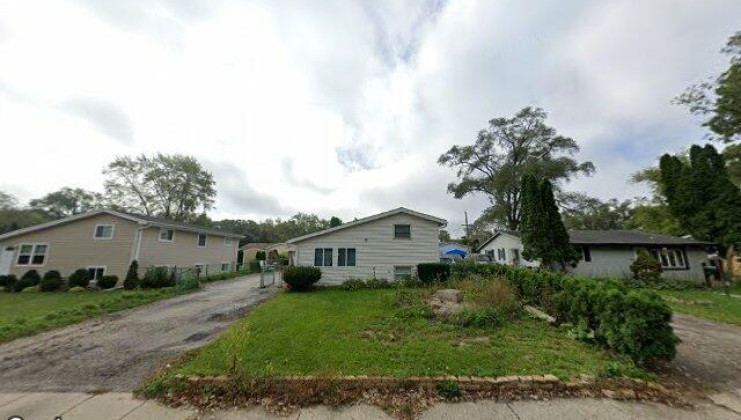 417 blackhawk ave, carpentersville, il 60110