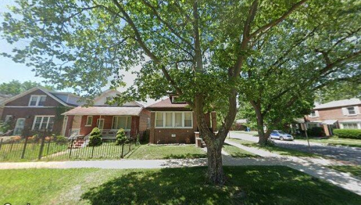 7700 s constance ave, chicago, il 60649