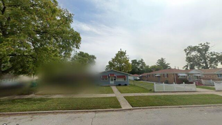 15109 fifth ave, phoenix, il 60426