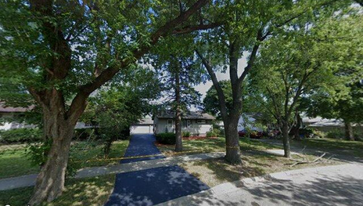 2610 mohawk rd, waukegan, il 60087