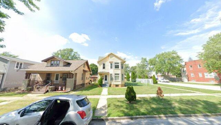 1904 high st, blue island, il 60406