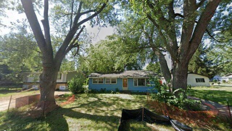 2601 hyde park ave, holiday hills, il 60051