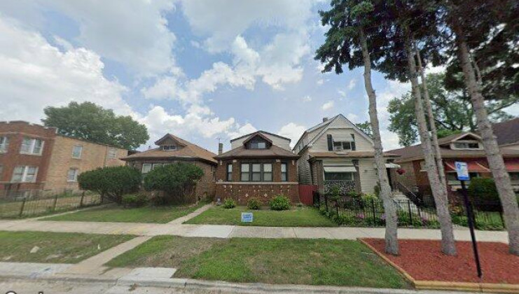 8111 s chappel ave, chicago, il 60617
