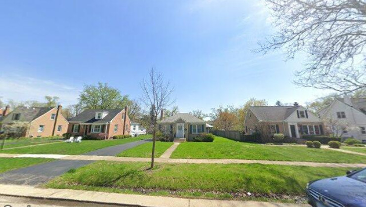 107 hiawatha dr, clarendon hills, il 60514