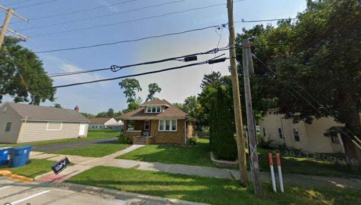 205 s main st, burlington, il 60109