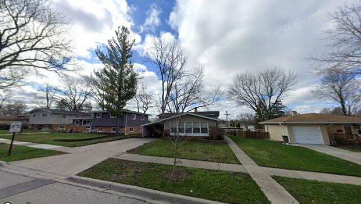 411 south st, west dundee, il 60118
