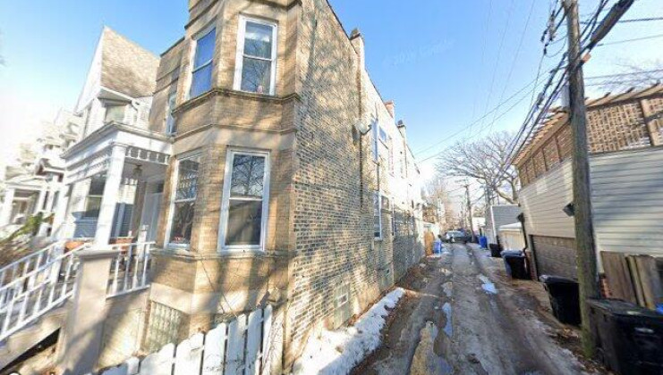 4315 n oakley ave, chicago, il 60618