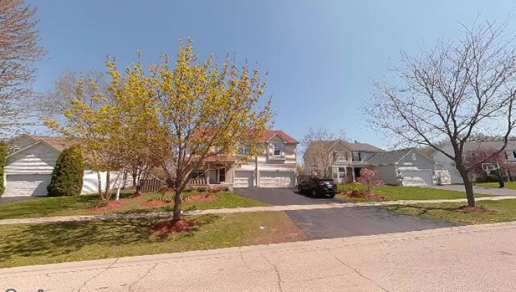 1525 s elizabeth ln, round lake, il 60073