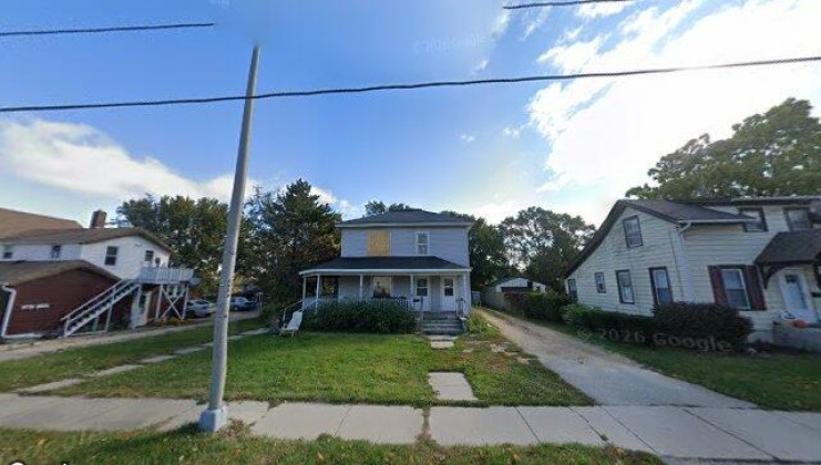 413 s state st, marengo, il 60152