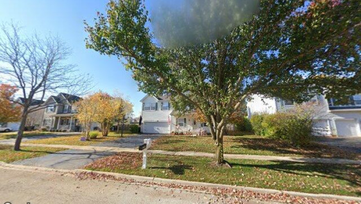854 crabapple dr, crystal lake, il 60014