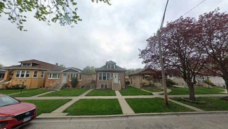 4218 maple ave, stickney, il 60402