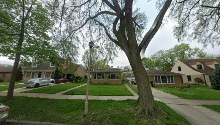 5325 greenwood street, skokie, il 60077