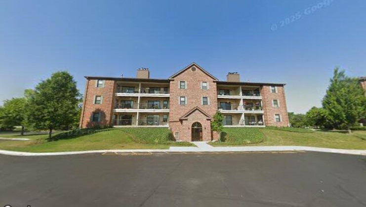 631 hapsfield ln unit 303, buffalo grove, il 60089