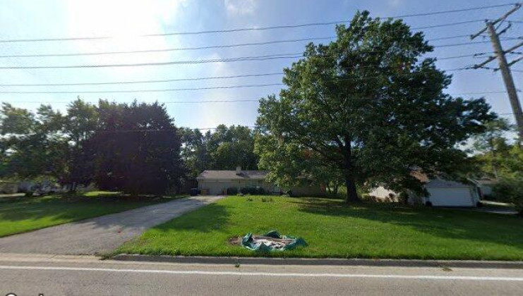 6413 sands rd, crystal lake, il 60014