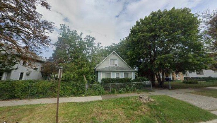 911 lenox ave, waukegan, il 60085