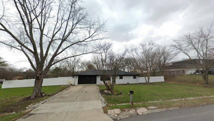 9205 s. 84th court, hickory hills, il 60457