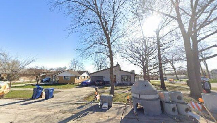 9357 s 83rd court, hickory hills, il 60457