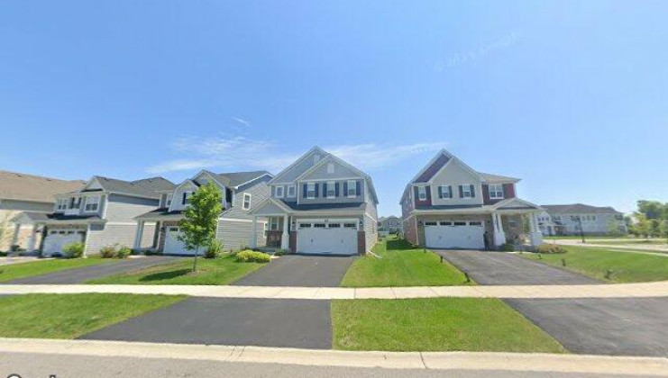 22 commons cir, hawthorn woods, il 60047
