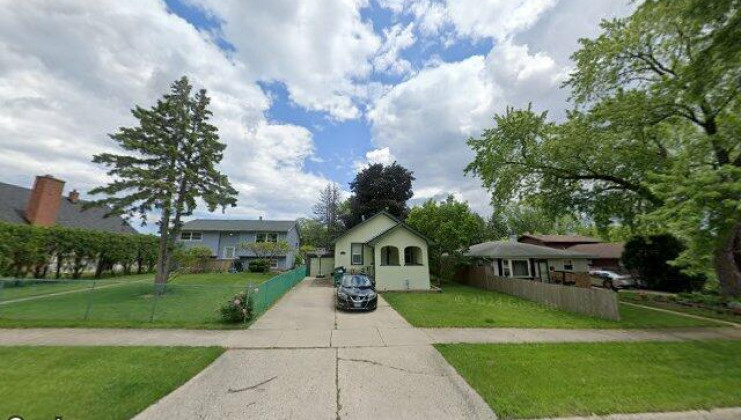 2711 gilead ave, zion, il 60099