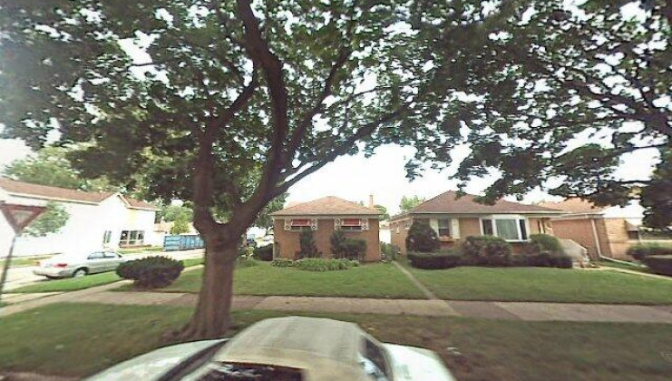 7855 kenneth ave, skokie, il 60076