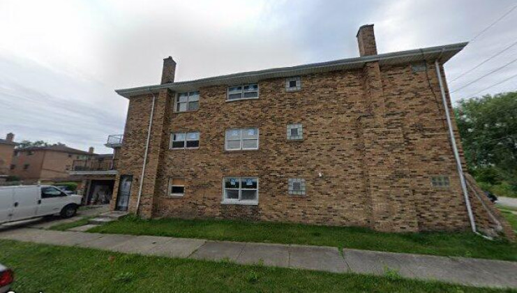 75 paxton avenue, calumet city, il 60409