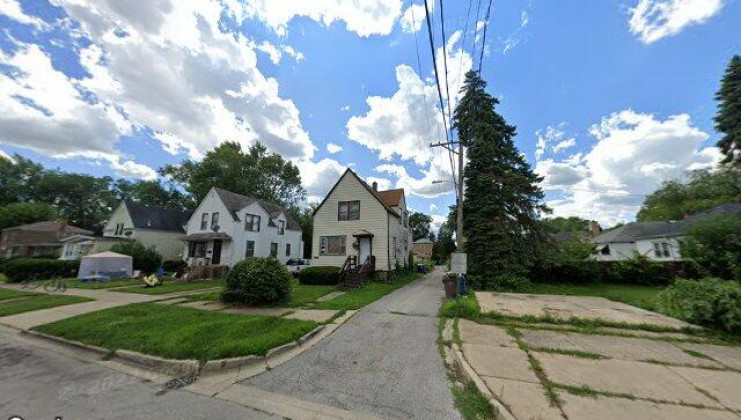 12312 s peoria st, calumet park, il 60827