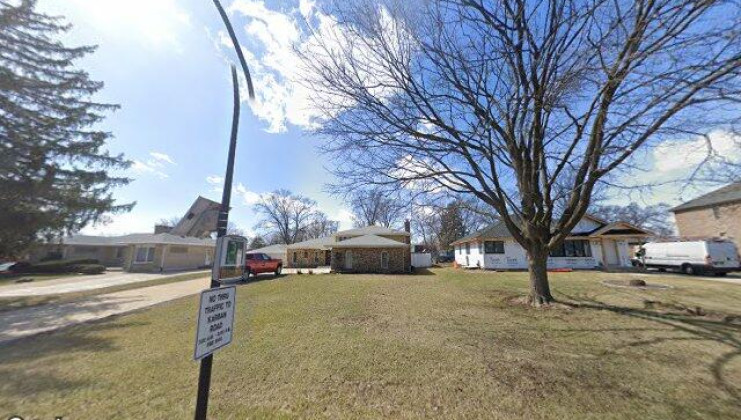 1s476 macarthur dr, oakbrook terrace, il 60181