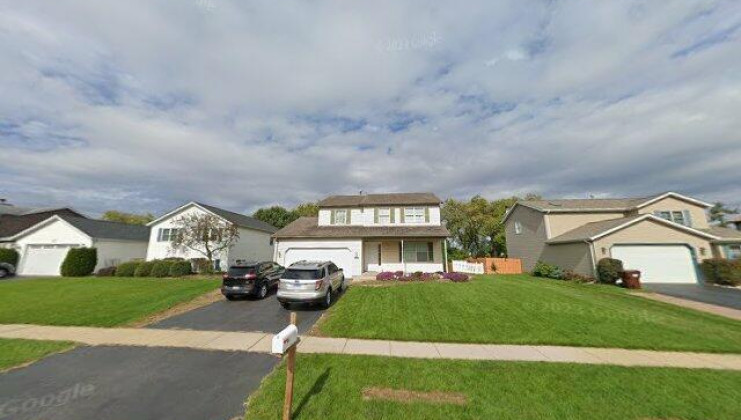 708 robert dr, woodstock, il 60098