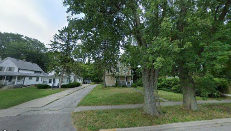 1027 north avenue, waukegan, il 60085