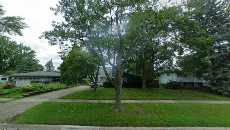 1028 crestfield ave, libertyville, il 60048