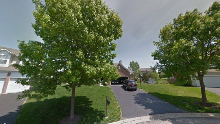 675 windsor court., lindenhurst, il 60046