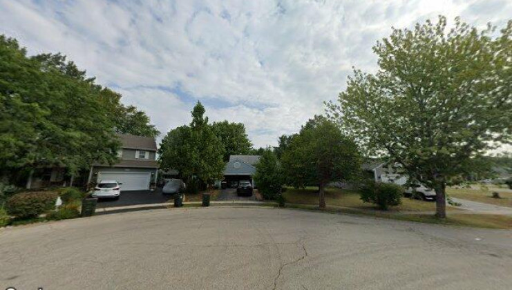 2220 oak leaf ct, lake villa, il 60046