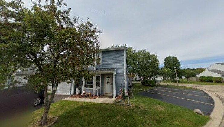3325 york ln, island lake, il 60042