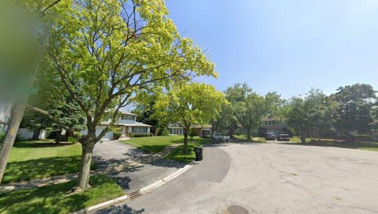 17709 larkspur lane, homewood, il 60430
