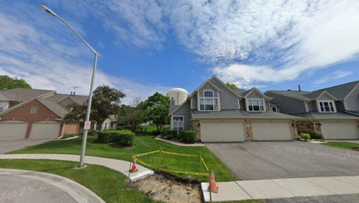 2825 effingham court, schaumburg, il 60193