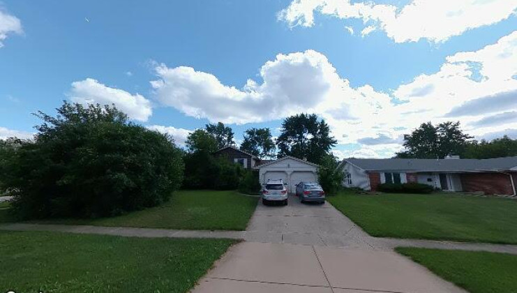 1015 mayfield ln, hoffman estates, il 60169