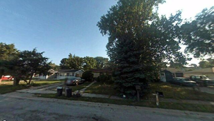 2308 greengold st, crest hill, il 60403