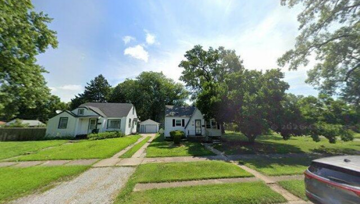 17063 head avenue, hazel crest, il 60429