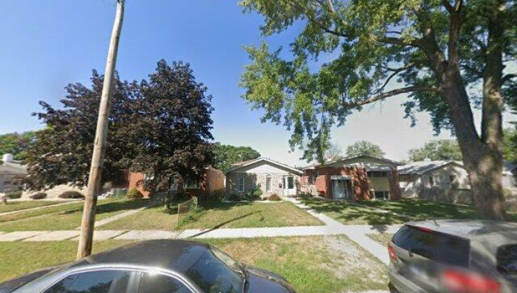 14040 s saginaw ave, burnham, il 60633