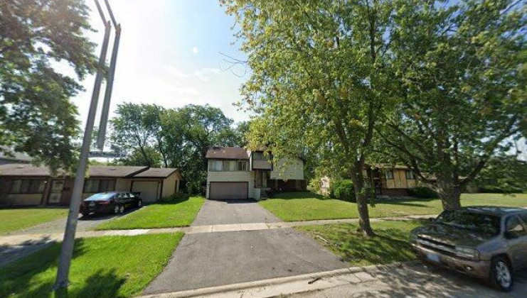 3329 montmarte avenue, hazel crest, il 60429