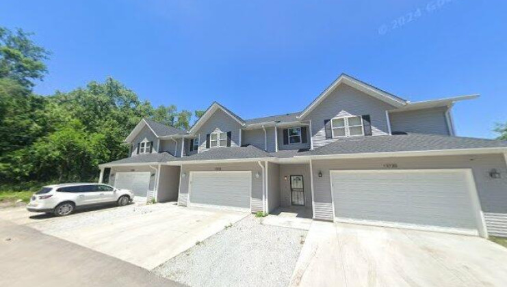 13728 1/2 s. ridgeway avenue, robbins, il 60472